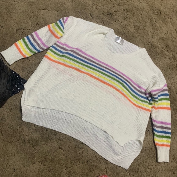 Sweater - Picture 2 of 3